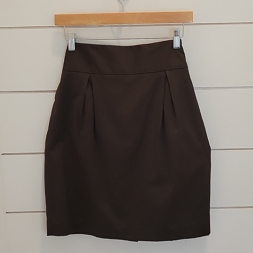 Banana Republic size 10 black mini skirt with bow in back